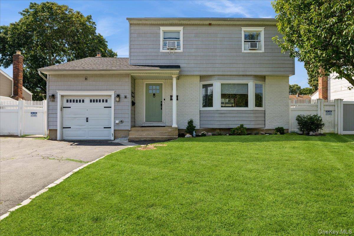 Beautifully Updated Colonial !