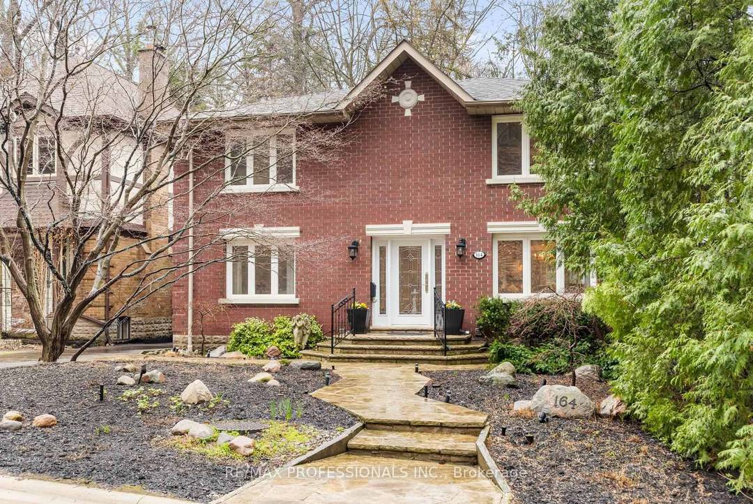 Rare opportunity in the heart of sought after Swansea.