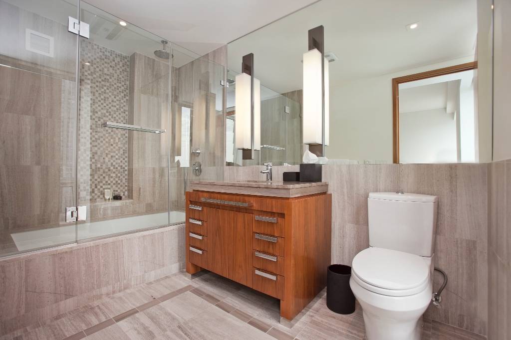 Welcome to Residence 32A at The Residences at 400 Fifth Avenue a rarely available, high floor corner unit offering unmatched city views and refined design.