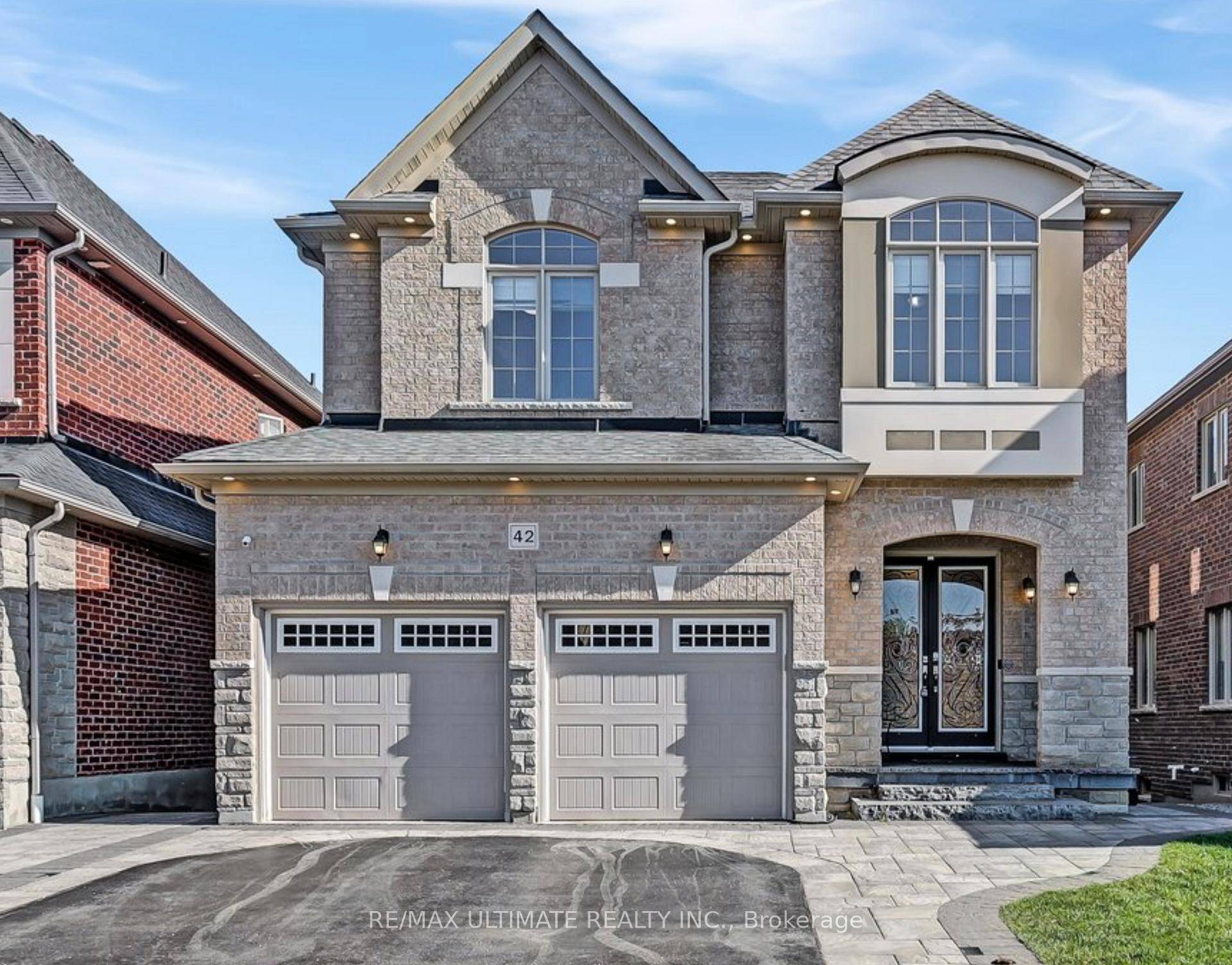 Where Luxury Meets Lifestyle, welcome to one of Whitbys most coveted amp ; family friendly neighborhoods.