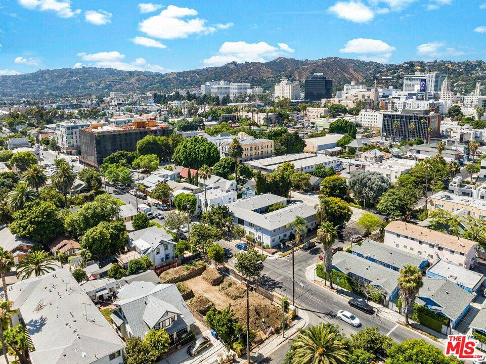 1357 N Las Palmas Ave Hollywood Hills East La