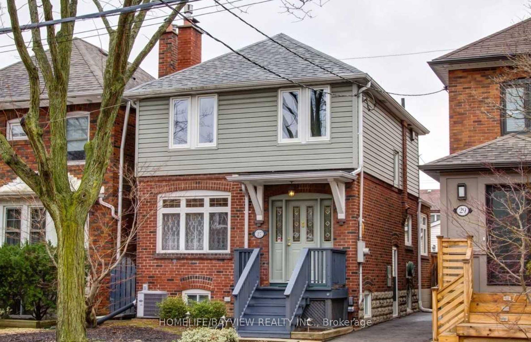 Wonderful Detached Home In The Heart Of Prime Yonge amp ; Lawrence Neighbourhood.
