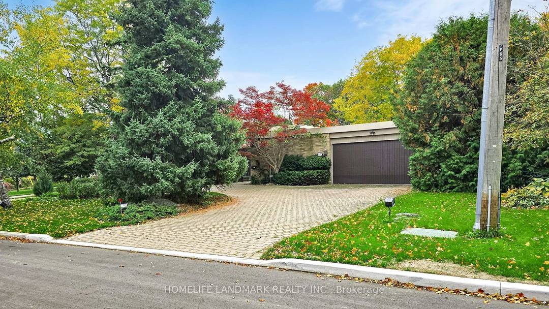Tucked Away At The Serene End Of A Quiet Cul De Sac, This Exceptional Custom Bungalow Backs Onto A Spectacular South Facing Ravine Lot, Offering Privacy And Natural Beauty In ...