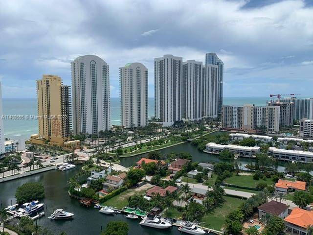 Stunning FULLY FURNISHED or UNfurnished with linens towels 4 Bd 3 Bth NE corner unit offering great water city views.