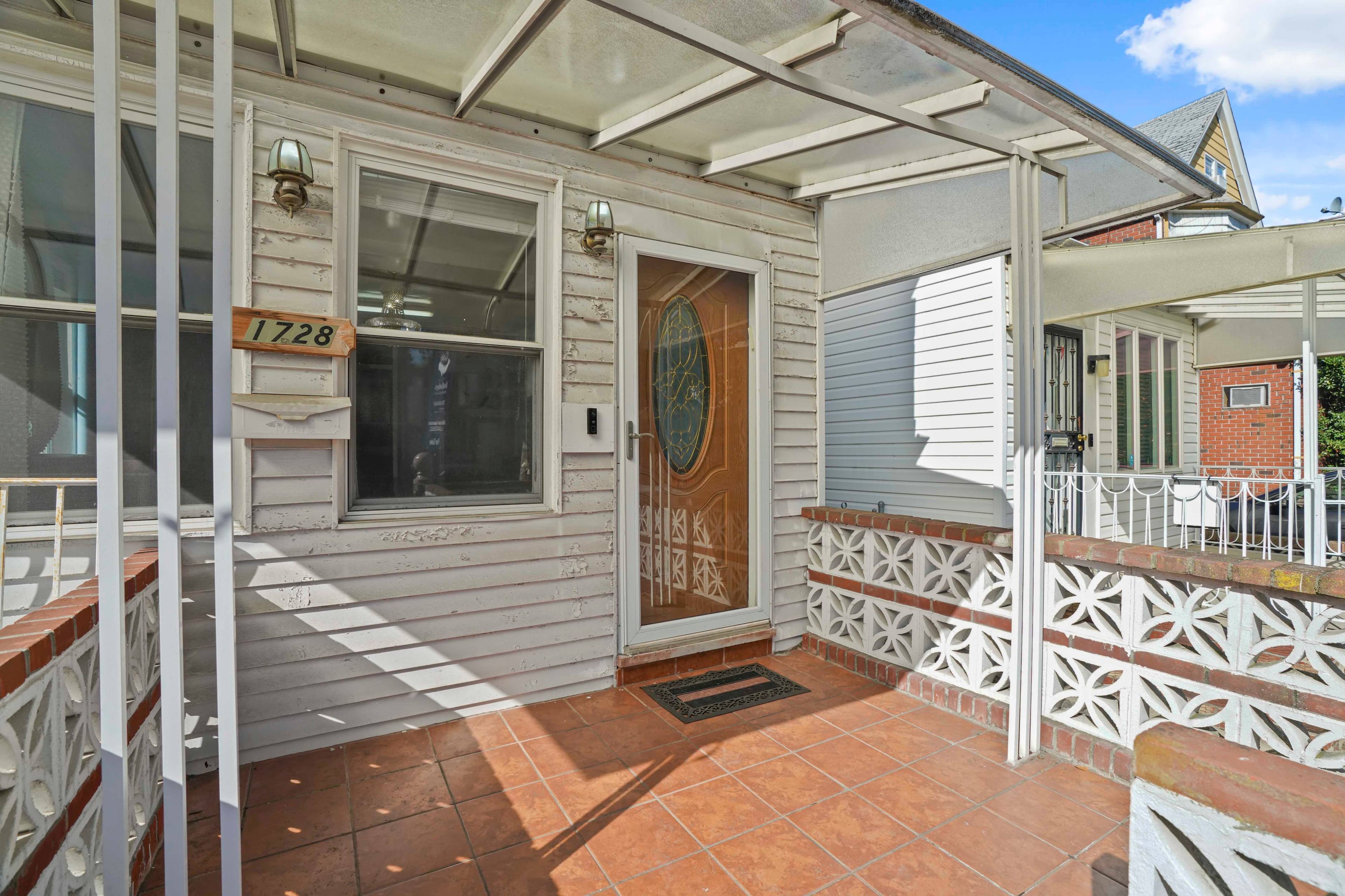Dream home for Owner Investor Contractor Features Certificate of Occupancy for Two Families Fully detached Private drive Very attractive, spacious and private backyard with gardens Large balcony on the second ...
