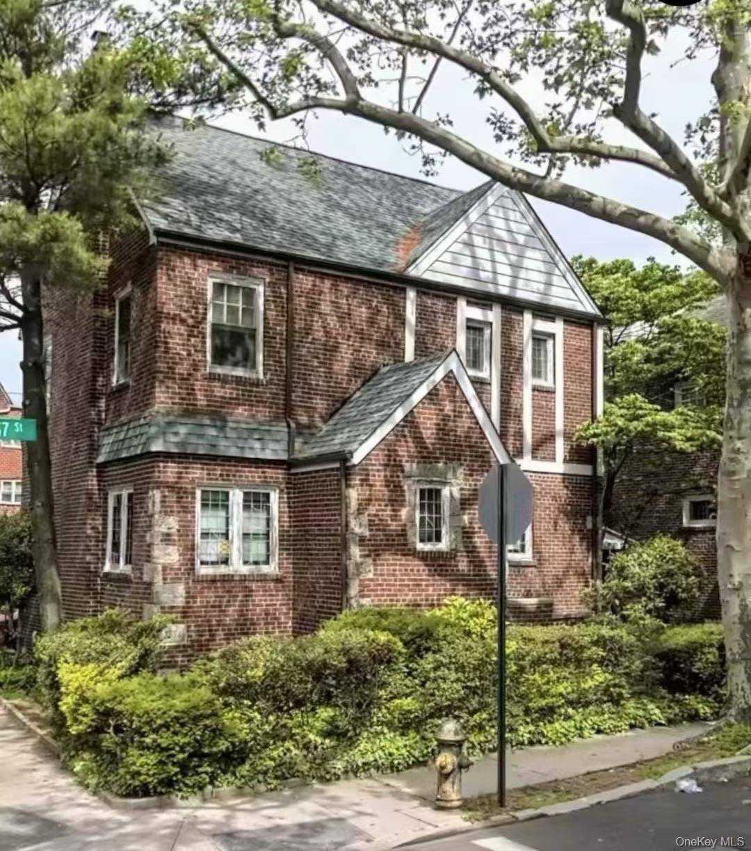 Rare corner, all brick single family home in a prime Flushing location, zoned R4, newly renovated and offering 4 bedrooms and 2.