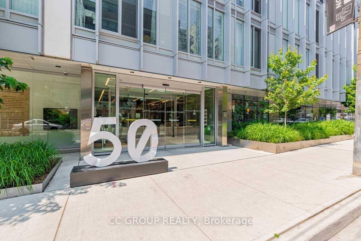 Welcome Home to Luxury and Convenience at FORM Condo by Tridel.