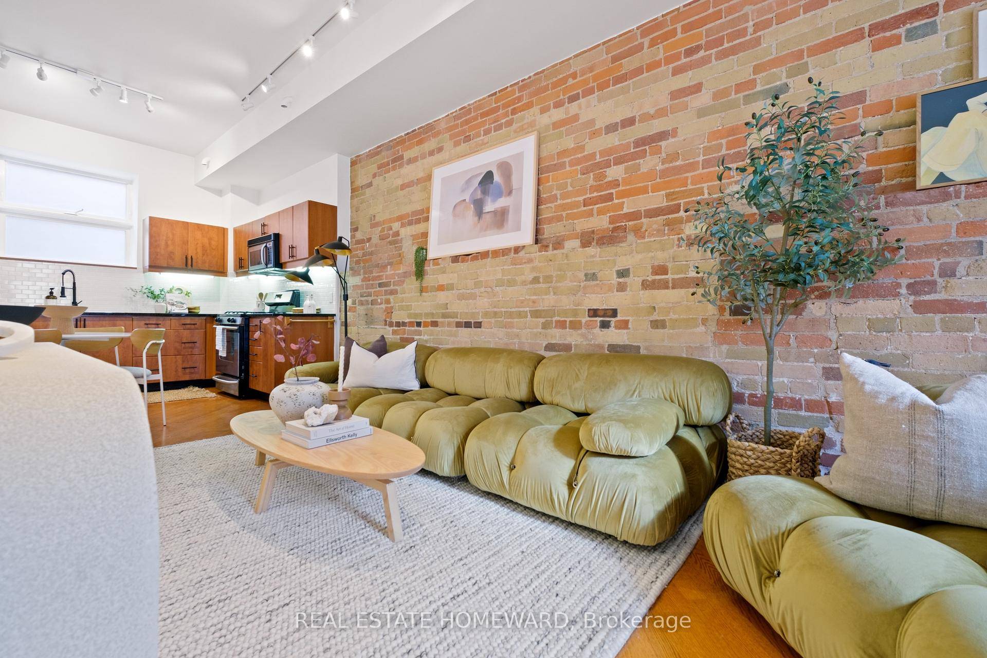 Spanning nearly 1, 800 sq.