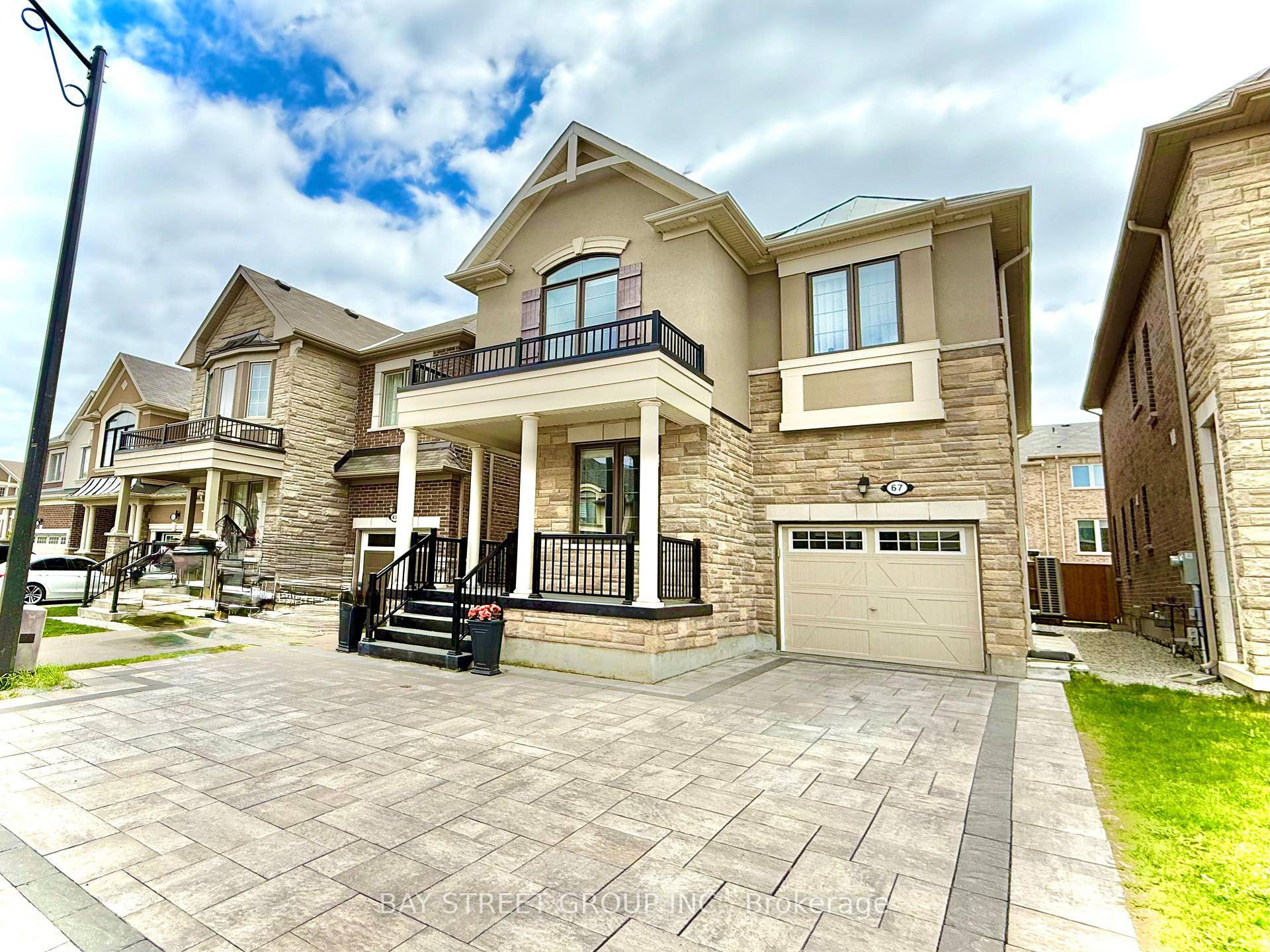 Welcome to this exquisite 4 bedroom, 4 bathroom detached home located in one of Richmond Hill's most vibrant and family friendly communities.