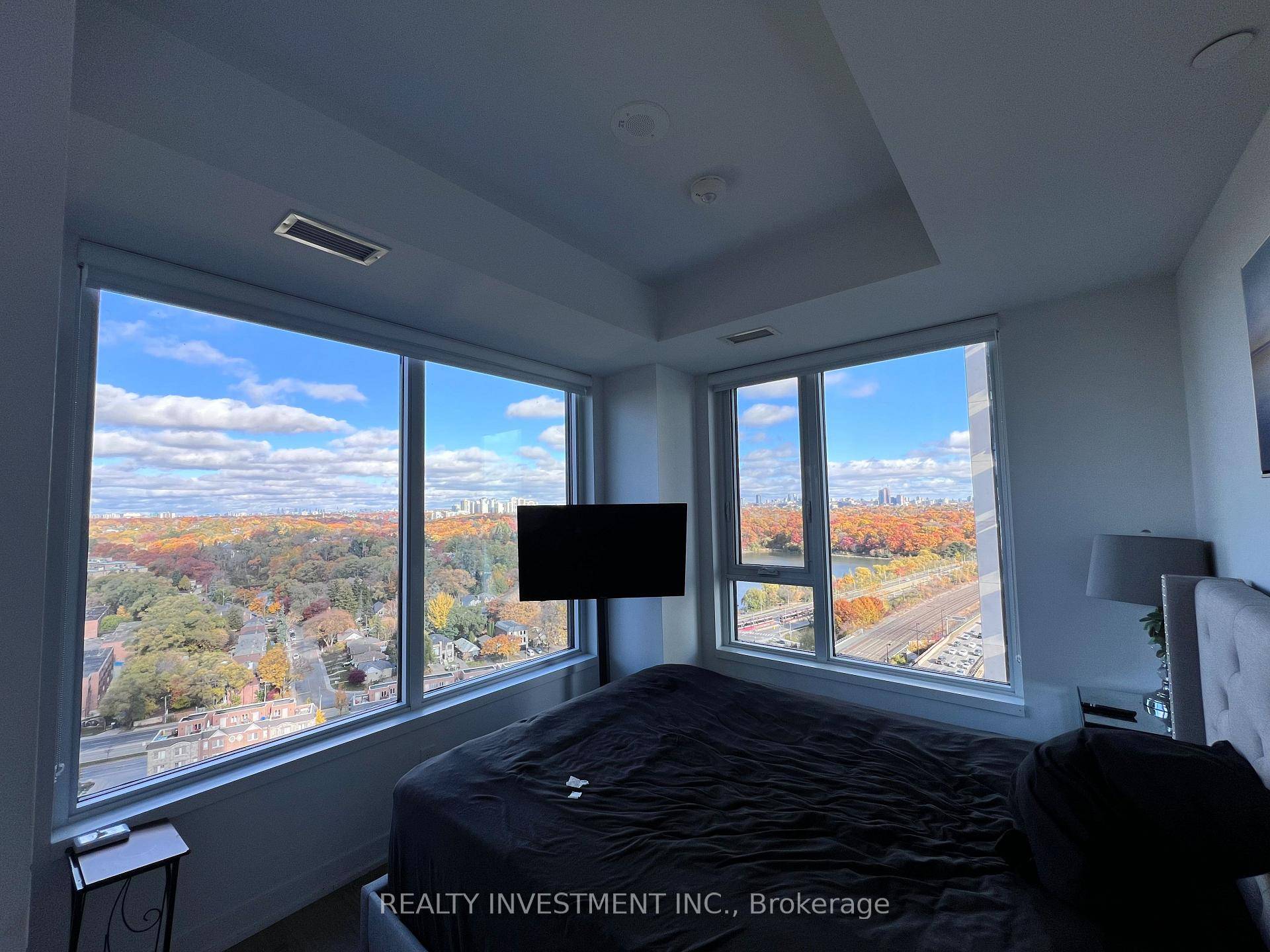 Waterfront Living At Its Finest !