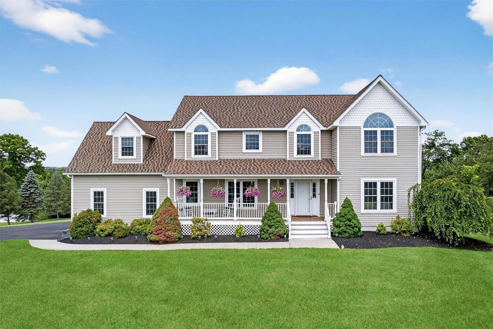 Spacious amp ; Sun Filled Colonial on 3.