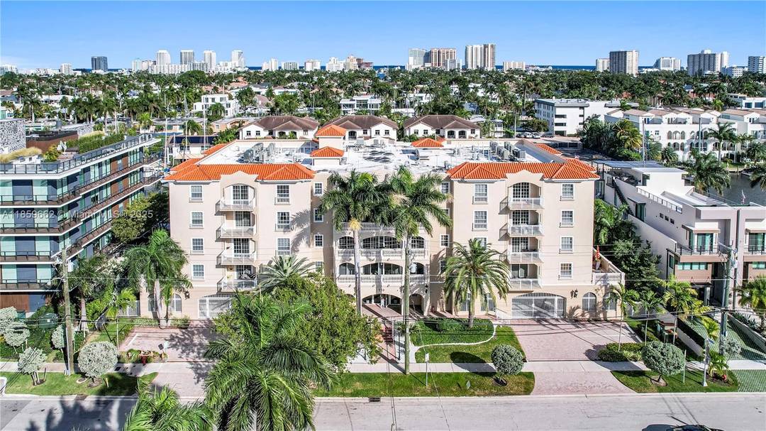 Experience luxury waterfront living in this rare PH split level residence at a boutique building on coveted Hendricks Isle, steps from Las Olas amp ; the beach.