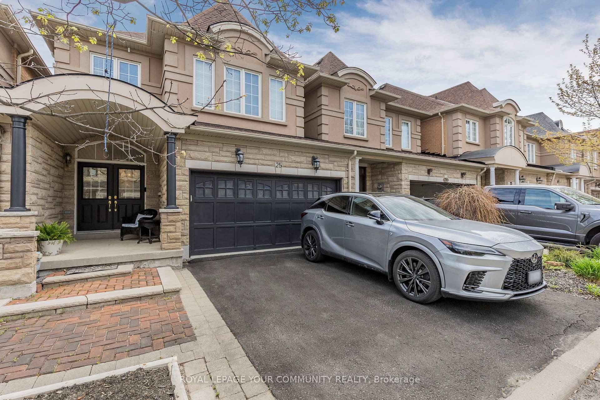 Nestled in a quiet cul de sac, this stunning modern luxury home offers the perfect blend of elegance and convenience.