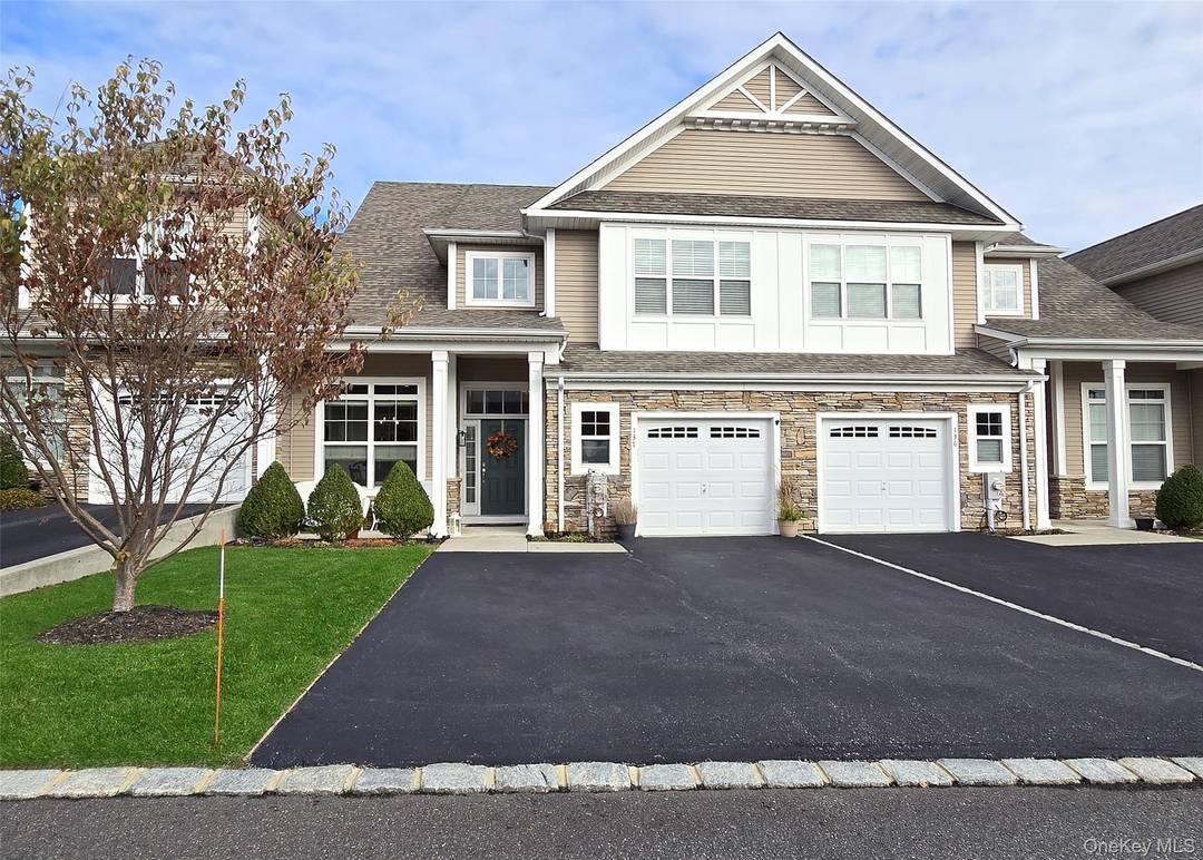 COUNTRY CLUB LIFE ! This Davenport unit Townhouse has too many upgrades to list !