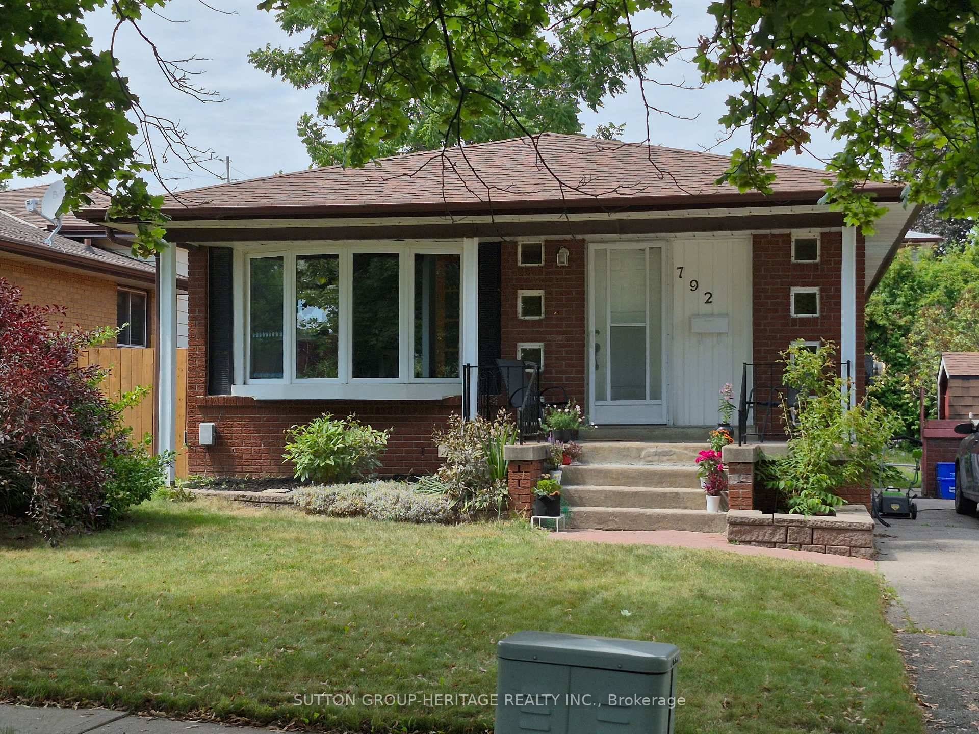 Very Well Kept Bungalow in the highly sought after family friendly McLaughlin neighbourhood.