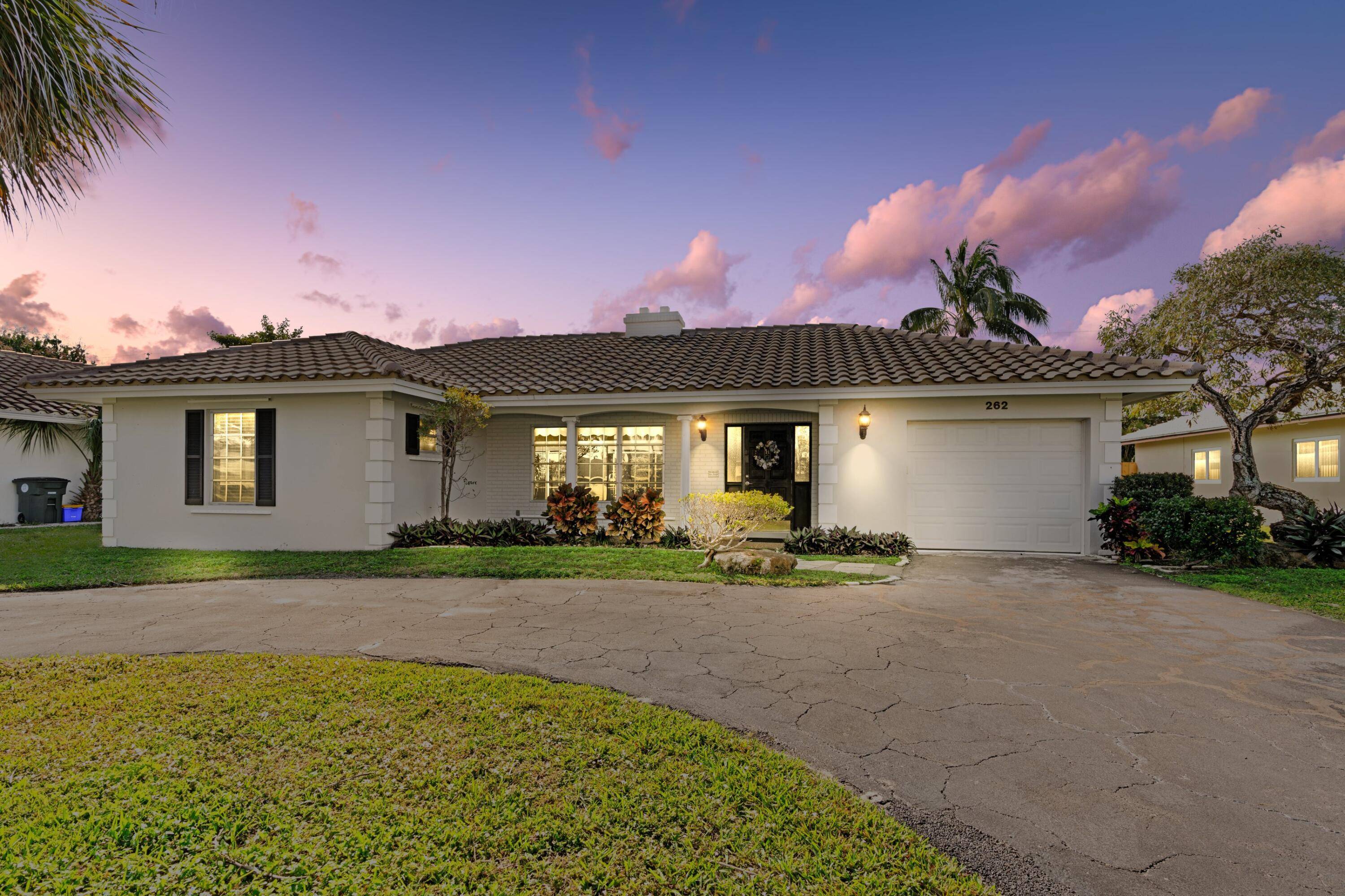 STUNNING POOL HOME NO HOA Bright Open Floor Plan Split Bedroom Layout Spacious Living and Dining Rooms with Expansive Wall of Sliders Lovely Kitchen with Patio Sliders, Upgraded Flooring and ...