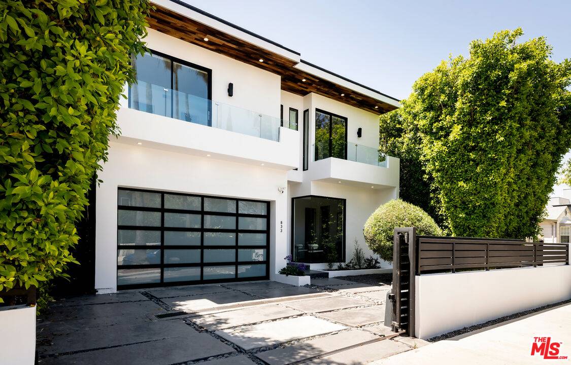 833  N Cherokee Ave 5BR Hancock Park La