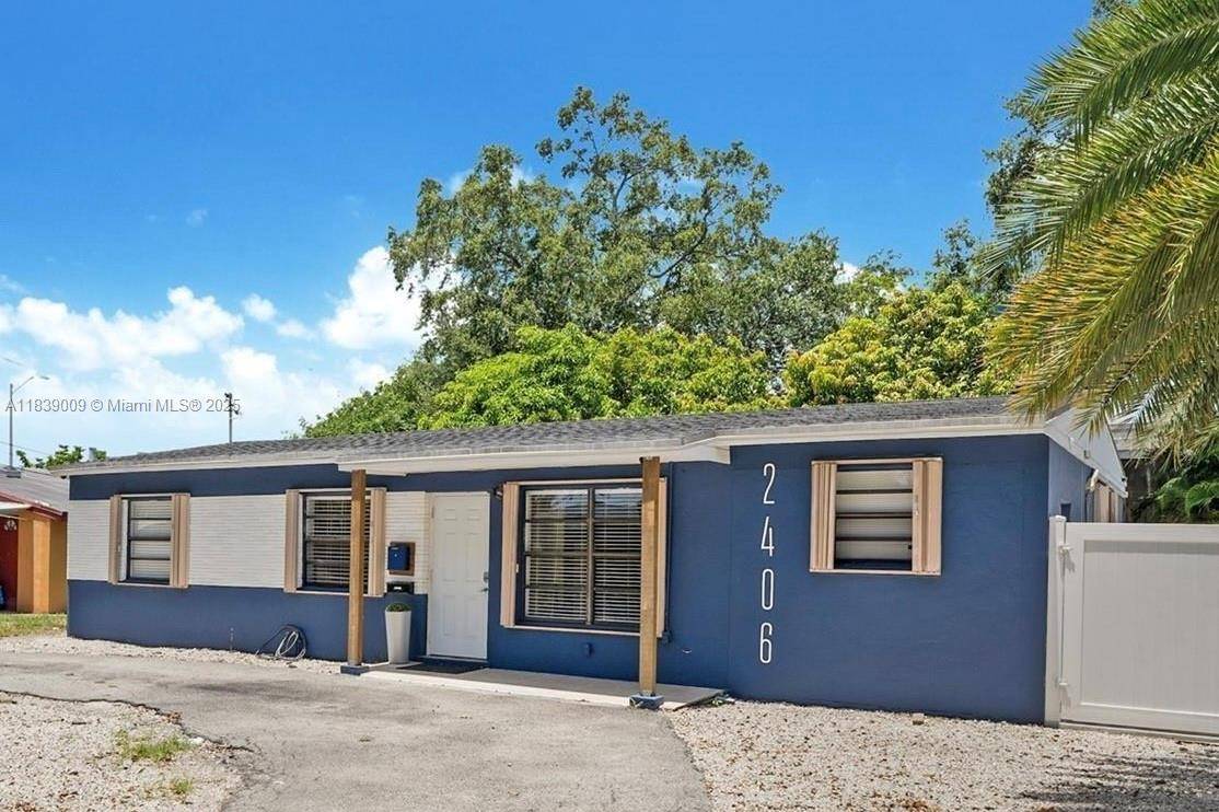 Renovated 4 bed, 4 bath single family home in East Hollywood with 2 private entry studios, perfect for income or extended family.