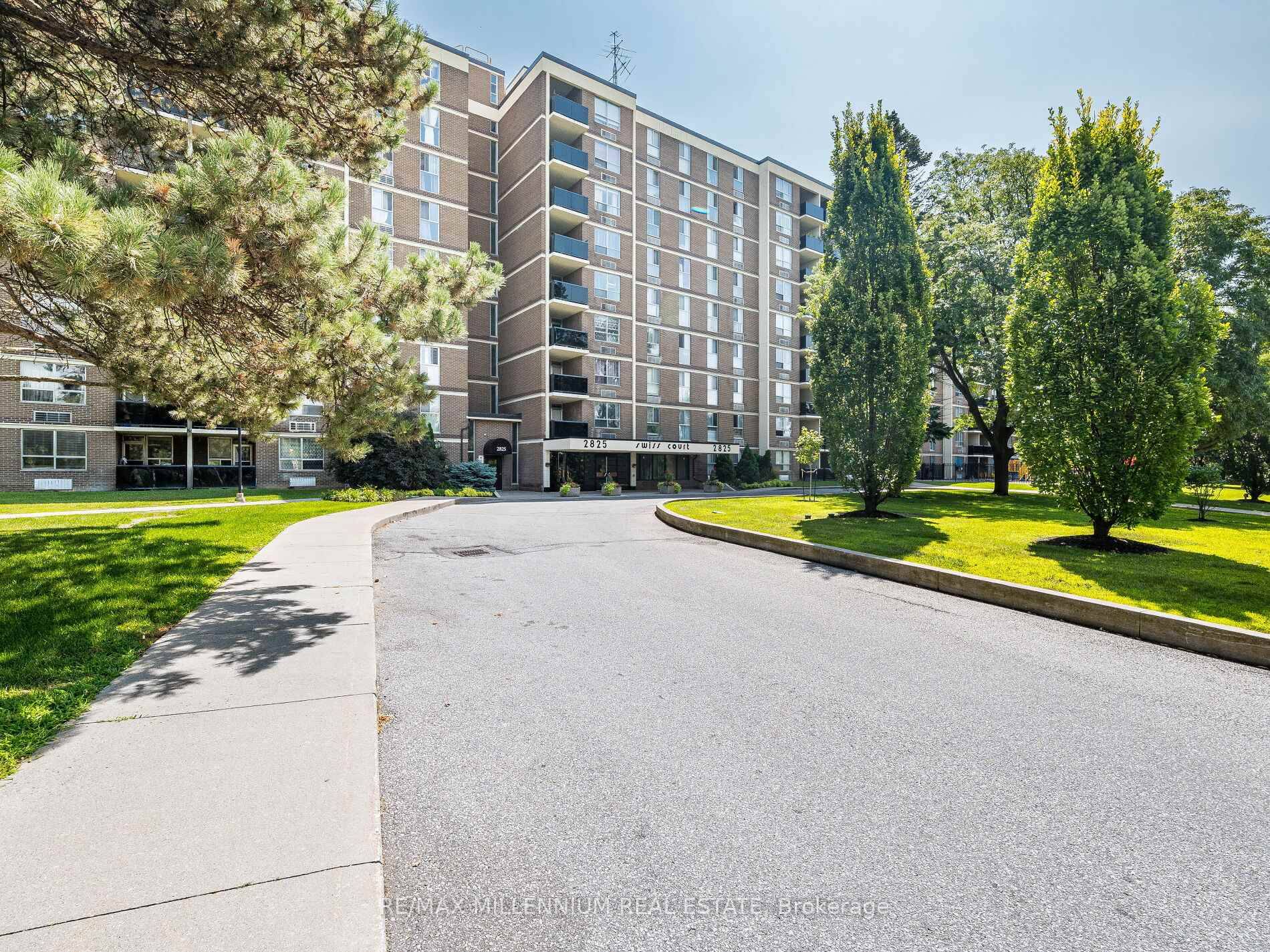 Fully Renovated 3 Bedroom, 2 Bath Swiss Court Condo 1, 220 Sq Ft !