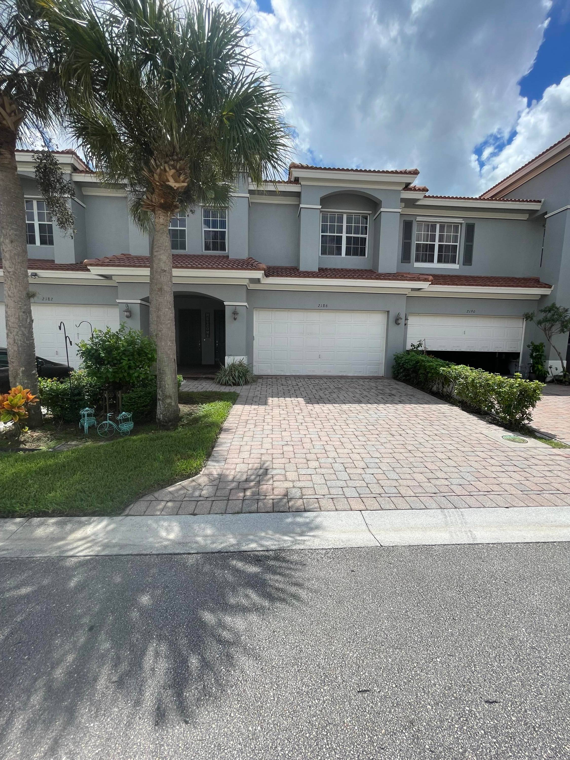 Sought After ! 3 bedroom 2 and a half bath townhome in Newport Isles.