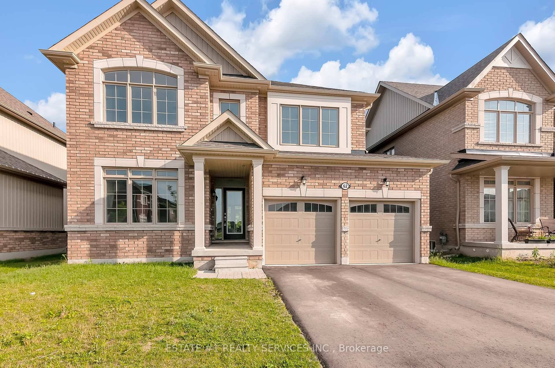Detach house GORGEOUS 4 BEDROOM, 4 WASHROOM MOST PRESTIGIOUSNEIGHBORHOODS.