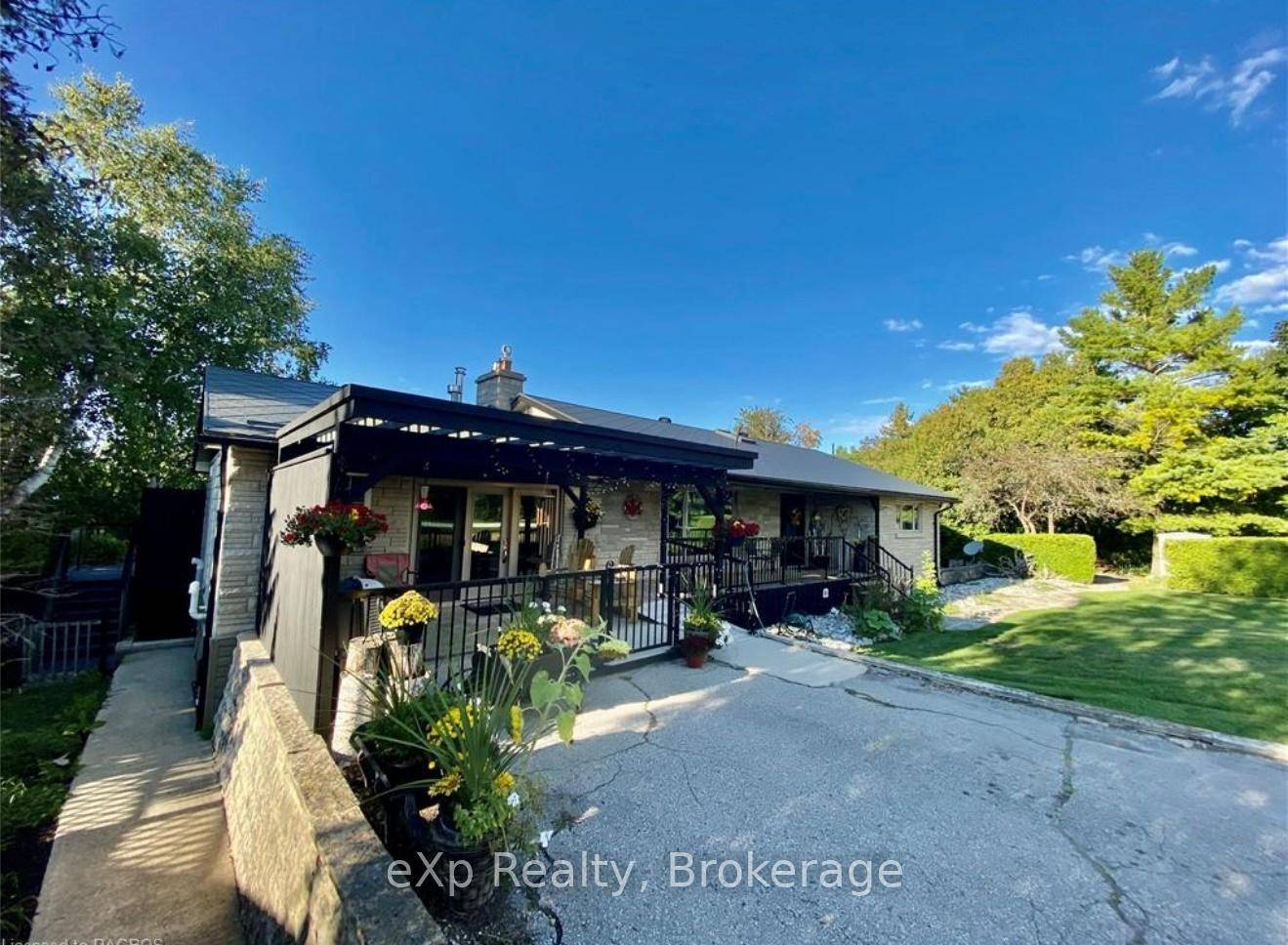 502435 Grey Road 1 is the perfect accessory walkout, offering a serene and private retreat.