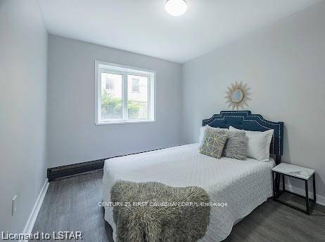 Welcome to 871 Adelaide St N.