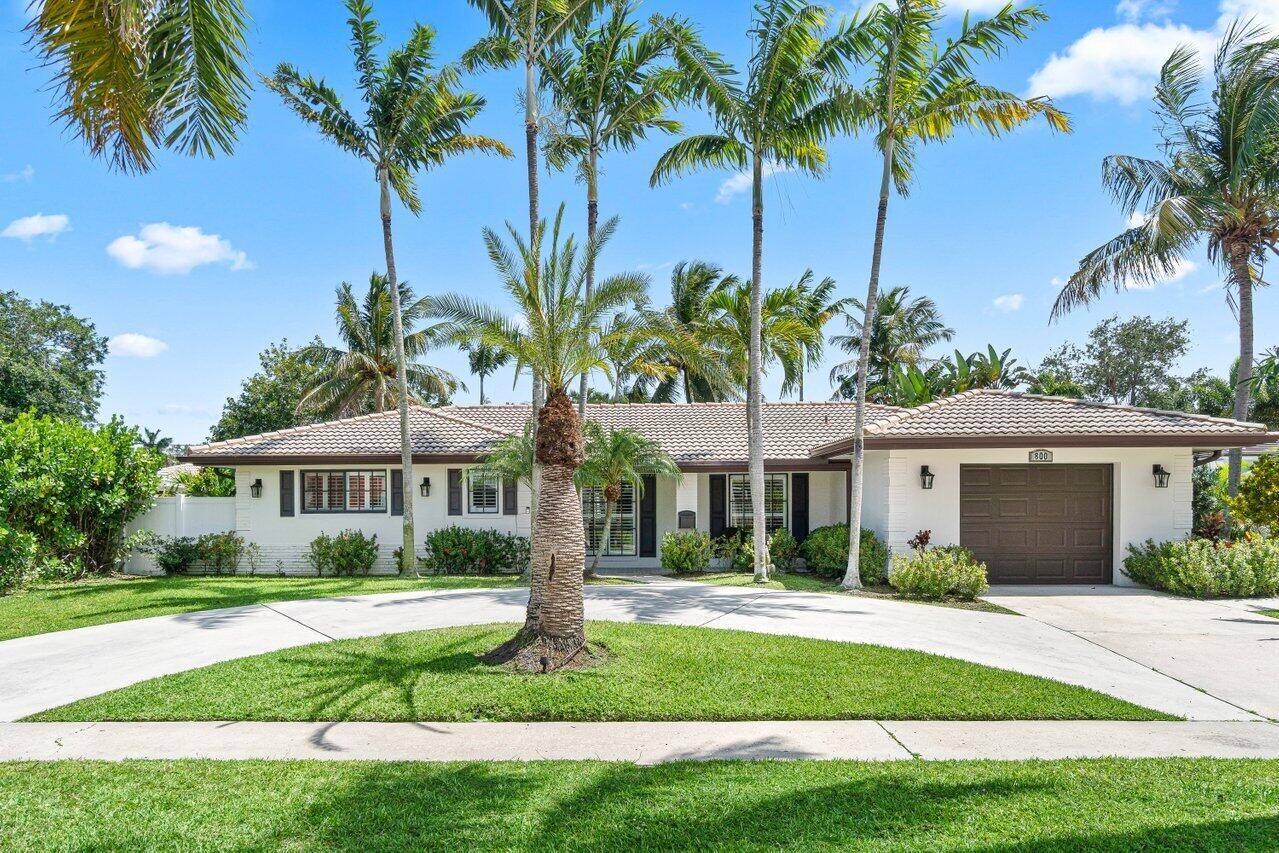SPEND FROM NOW THROUGH NOVEMBER 30, 2025 IN THIS EXQUISITELY RENOVATED FULLY FURNISHED AND TURNKEY BOCA HOME IN ROYAL OAK HILLS.