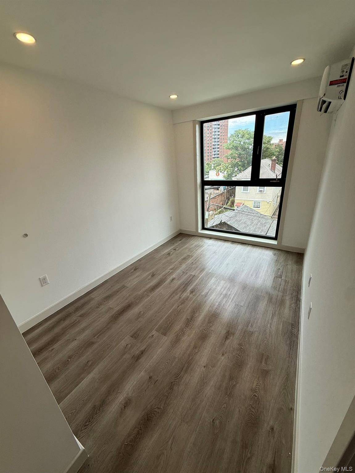 Designed with modern and sleek high standard finishes with 20 sqft Balcony features 2 Beds and 2 Baths with spacious layouts, a kitchen with a custom cabinet, high end stainless ...