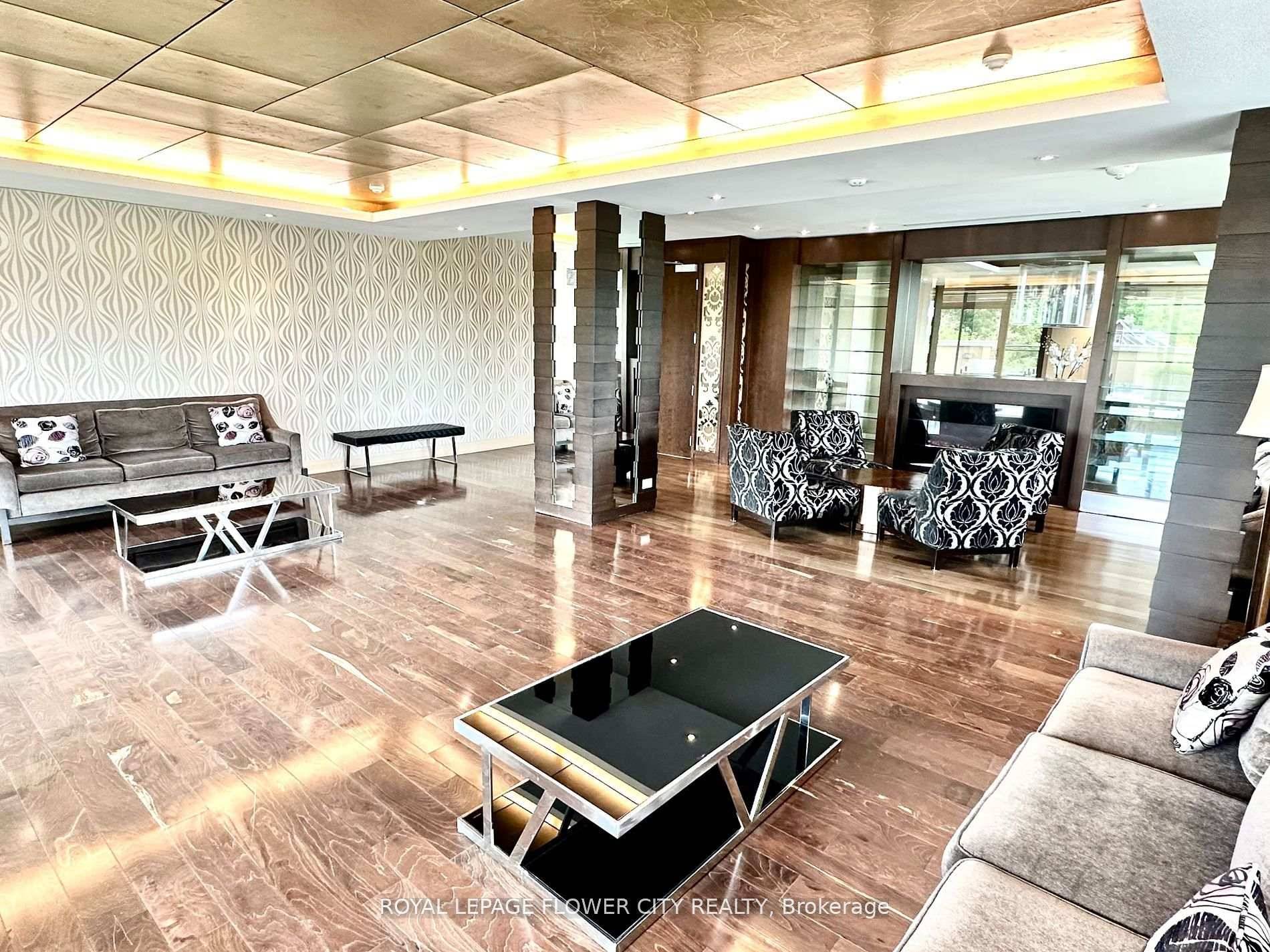 Welcome To Spacious 1 Bedroom Den Apartment In Downtown Brampton Gourmet Kitchen with Granite Countertop, Stainless Steel Appliances, Ceramic Backsplash amp ; Breakfast Bar.