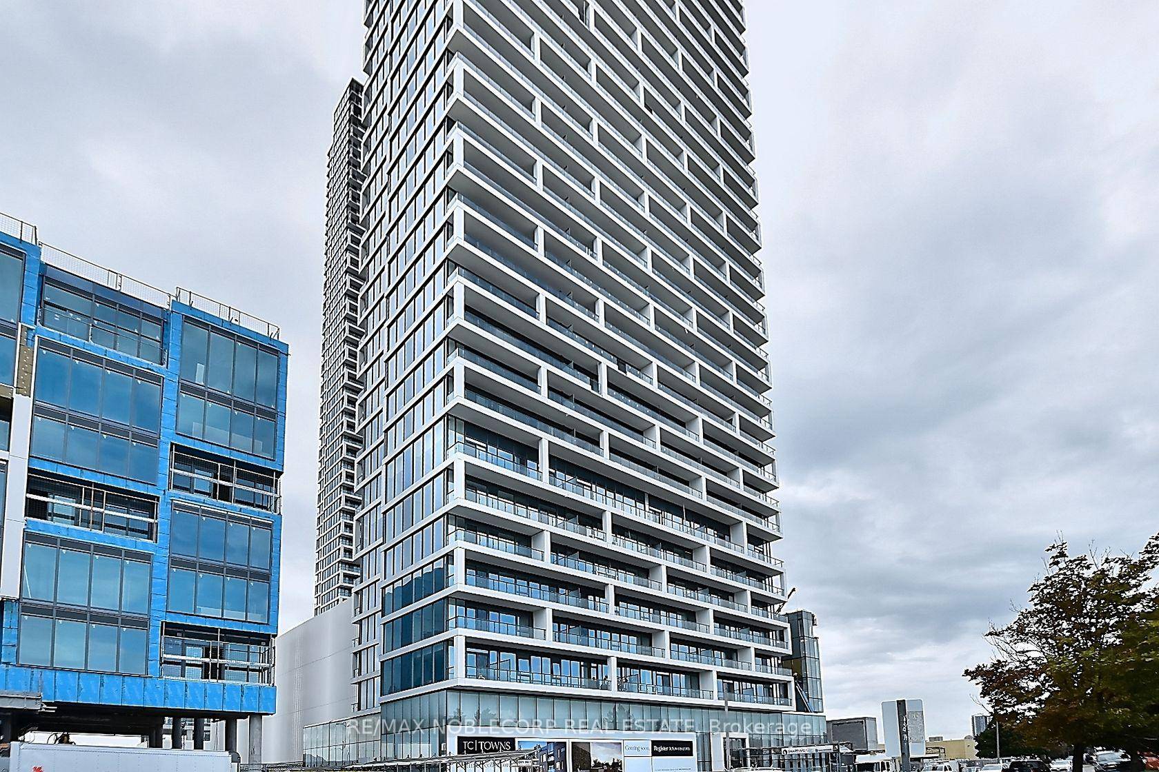 Transit City 1 In The Heart Of Vaughan, Steps To Vmc Subway, Bus And Ymca, Convenient Access To 400 Series Highways 400, 427 amp ; 407, Internet Included !