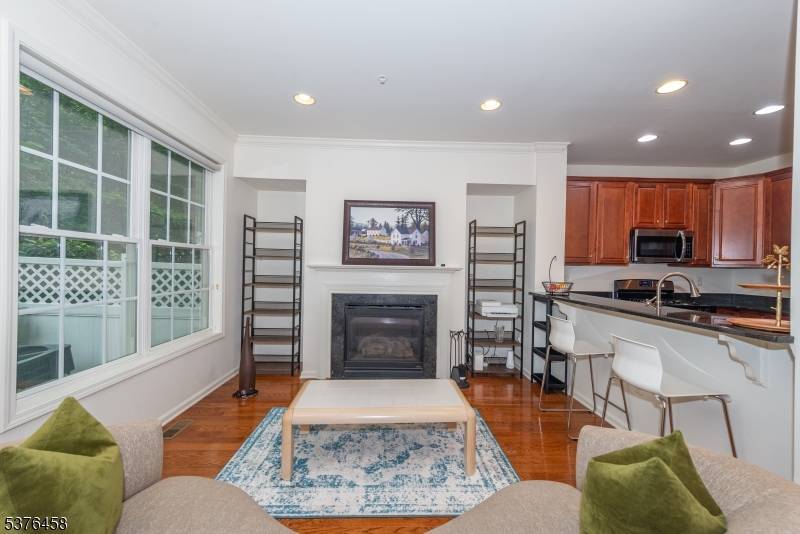 Wonderful Opportunity in The Reserve Townhome Community !