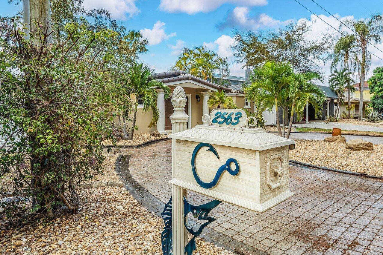 Rental Structure per month Nov 12, 000, Dec Mar 14, 000, April 12, 000 Monthly, weekly, daily rates available.