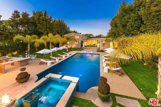 703  N Maple Dr Beverly Hills Post Office | B.H.P.O. LA