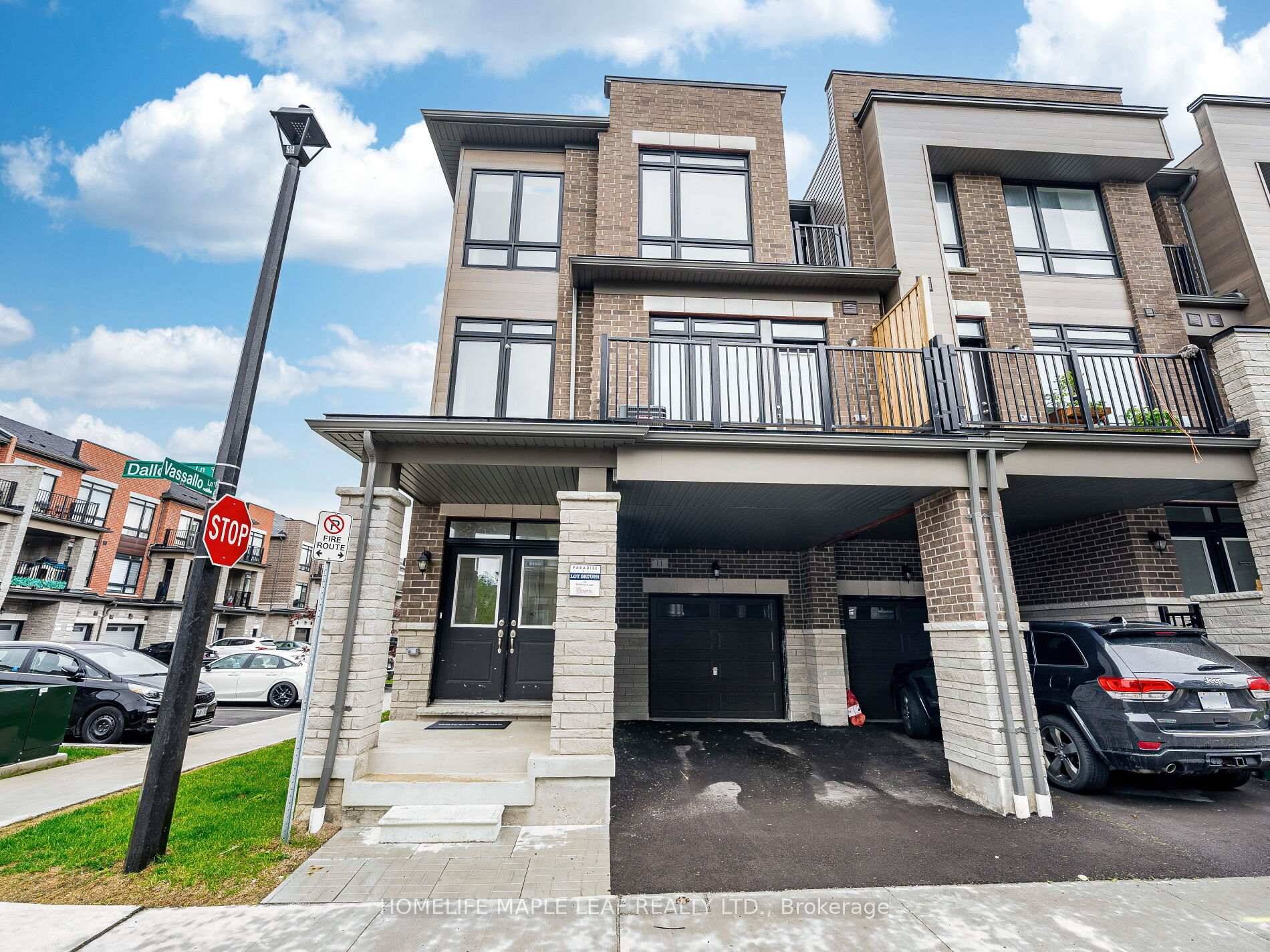Beautiful Only One Year Old Corner Unit Townhouse In Ajax, This Modern Townhouse By Paradise Homes Boasts 3 Bedrooms and 3 Bathrooms.
