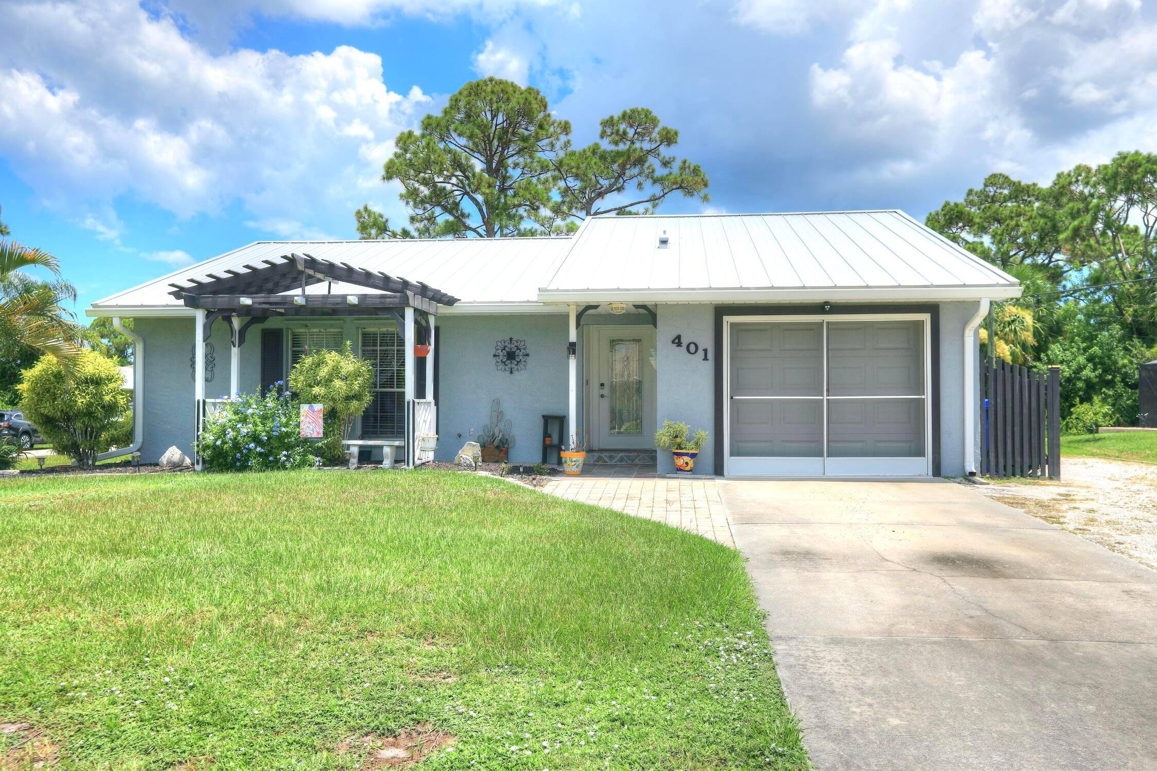 This charming 3 bedroom, 2 bath concrete block home on a corner lot boasts great curb appeal and tropical landscaping located in the heart of the Sebastian Highlands with no ...