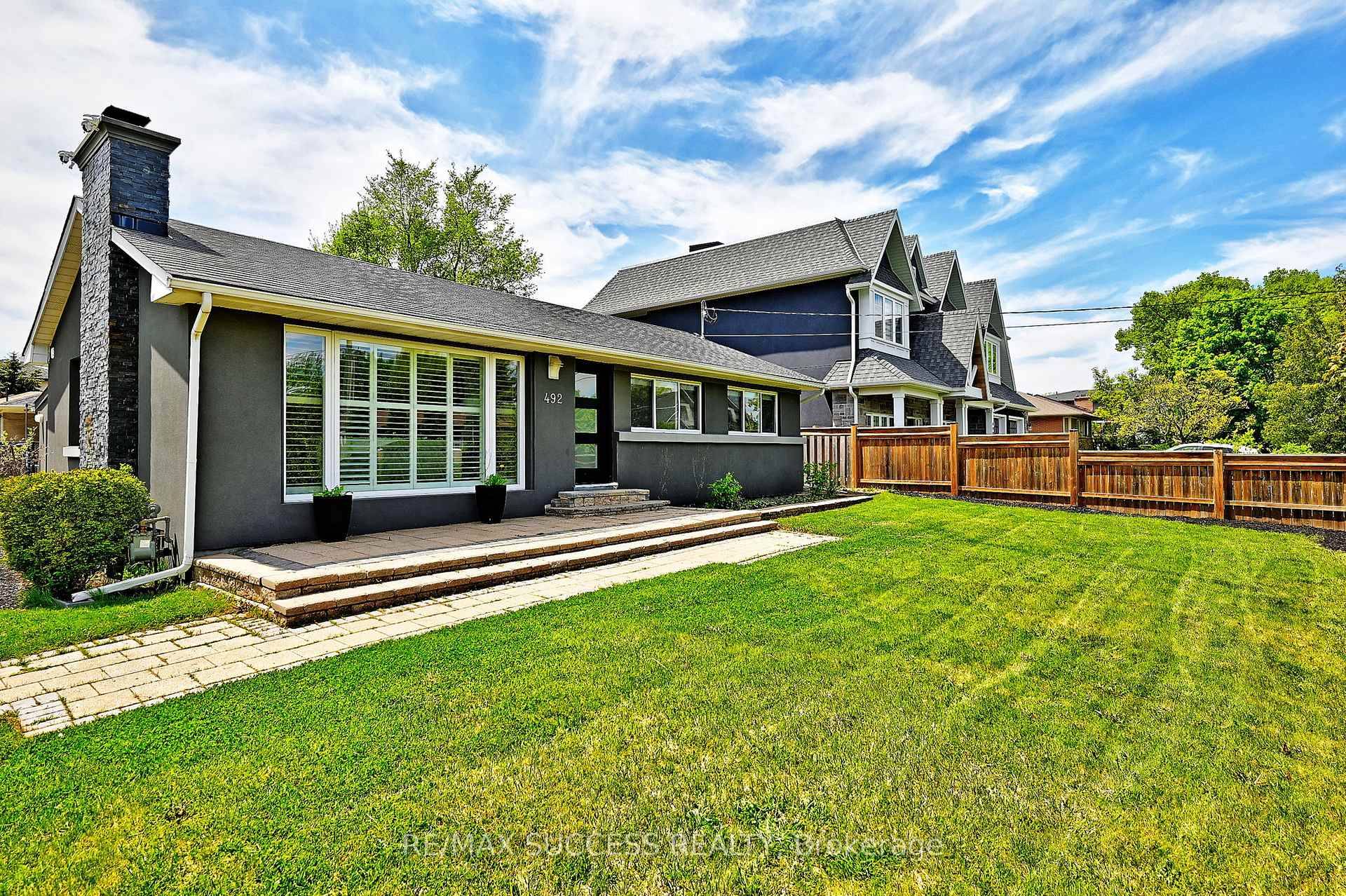 Welcome to 492 Sherin Drive Oakville the Prestigious South West Oakville neighborhood of Oakville, This charming 3 1 bedroom Bungalow offers not just a place to live, but a canvas ...
