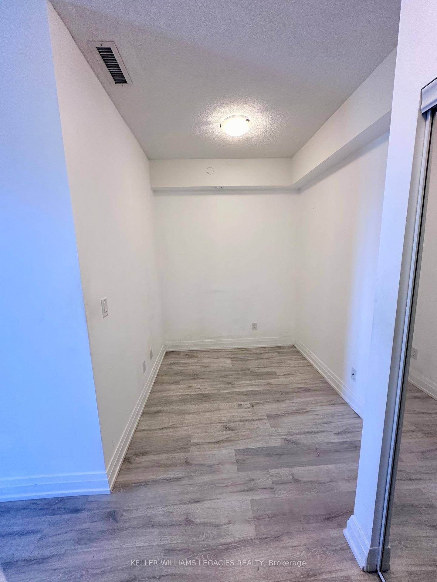 Welcome to this stunning 1 Bedroom Den corner suite at Centro Square Condos, ideally located in the heart of Vaughan at Weston Road and Highway 7.
