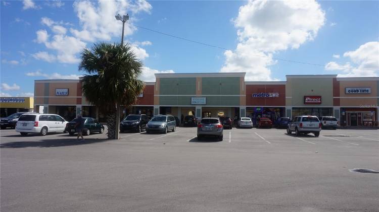 Great retail space for your business.