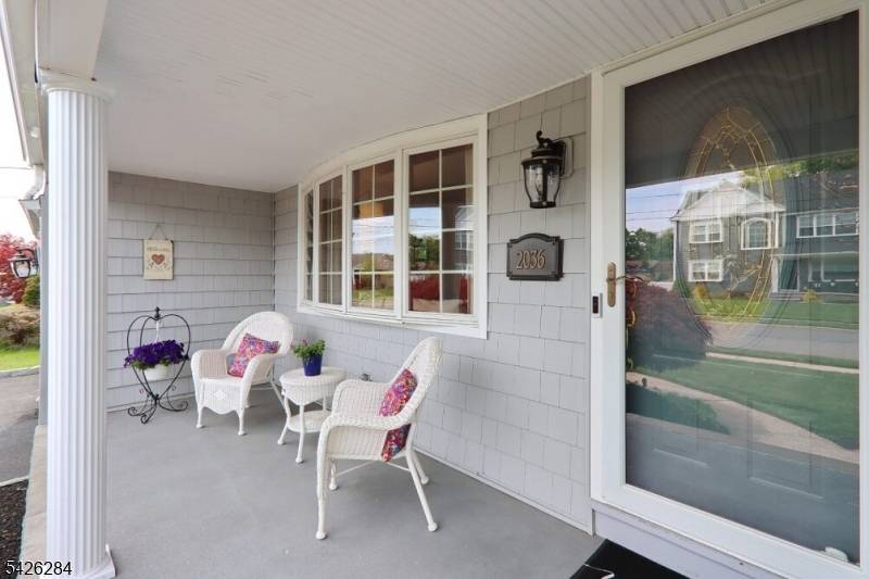 Have you been waiting for that perfect ranch style home with Nothing to do but move in and enjoy ?