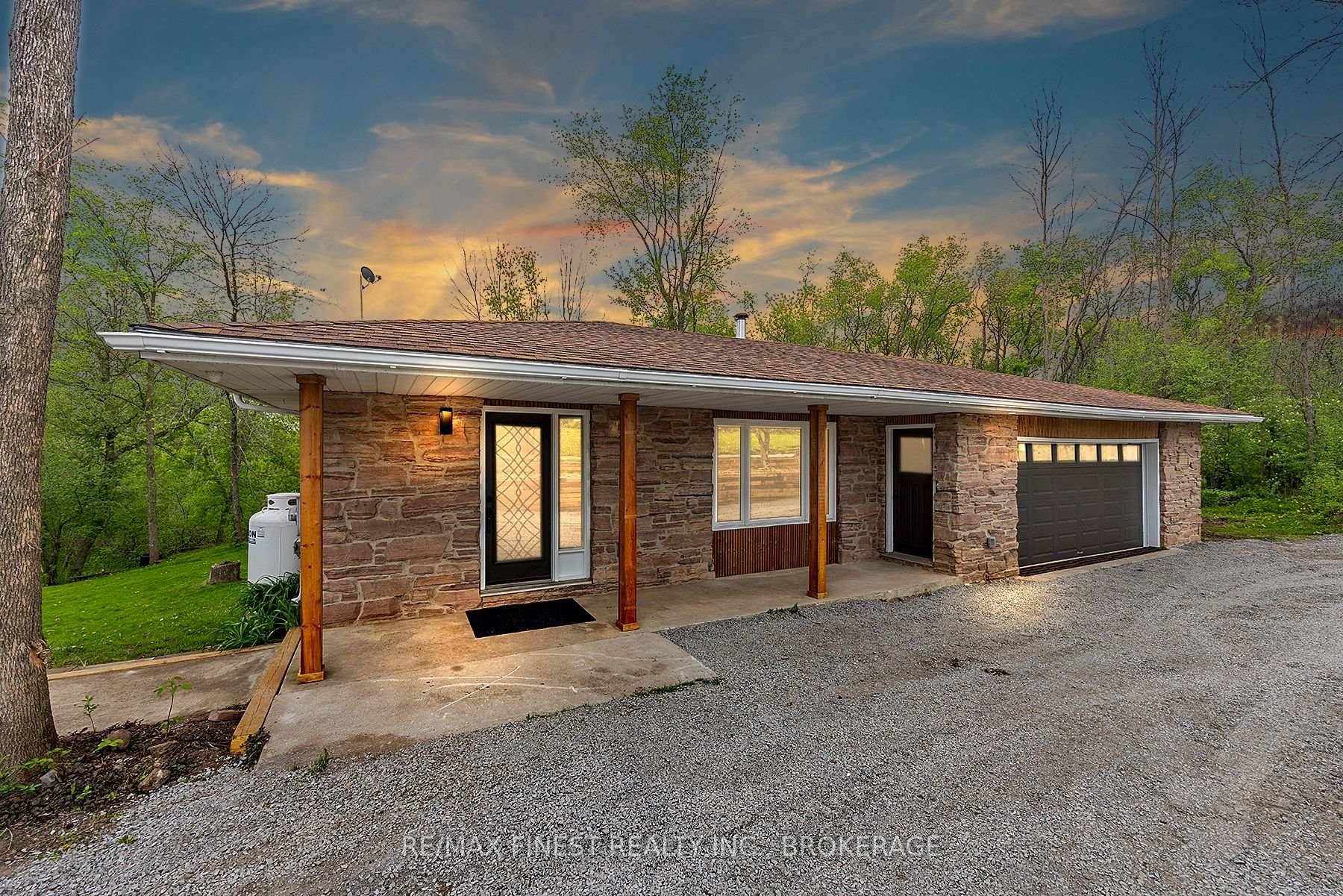 Completely renovated and ready for a new family, this 5 bed, 4 bath home sits on a gorgeous acre with spectacular views of the countryside and under 15 minutes from ...