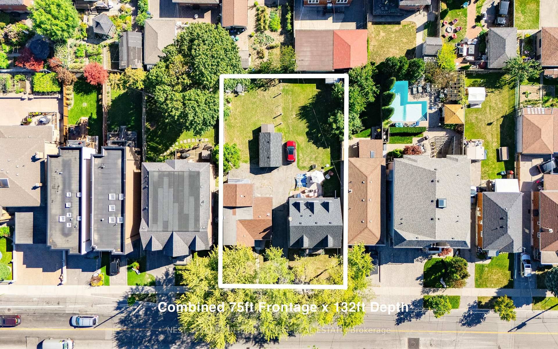 Live, Invest, or Build, Endless Possibilities in Yorkdale Glen Park !