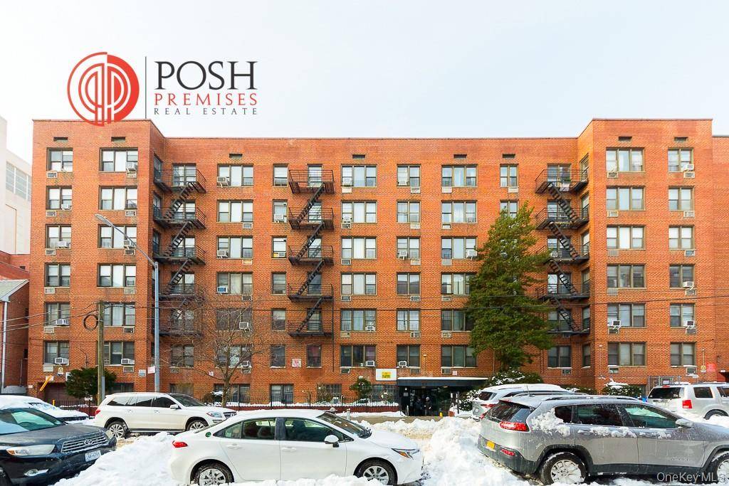 83 25 Vietor Avenue 7G Elmhurst, NY 11373 ?