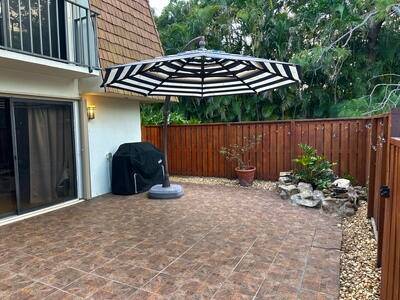 Beautiful 2 bedroom, 2. 5 bath remodeled townhome in desirable Sunset Trace !