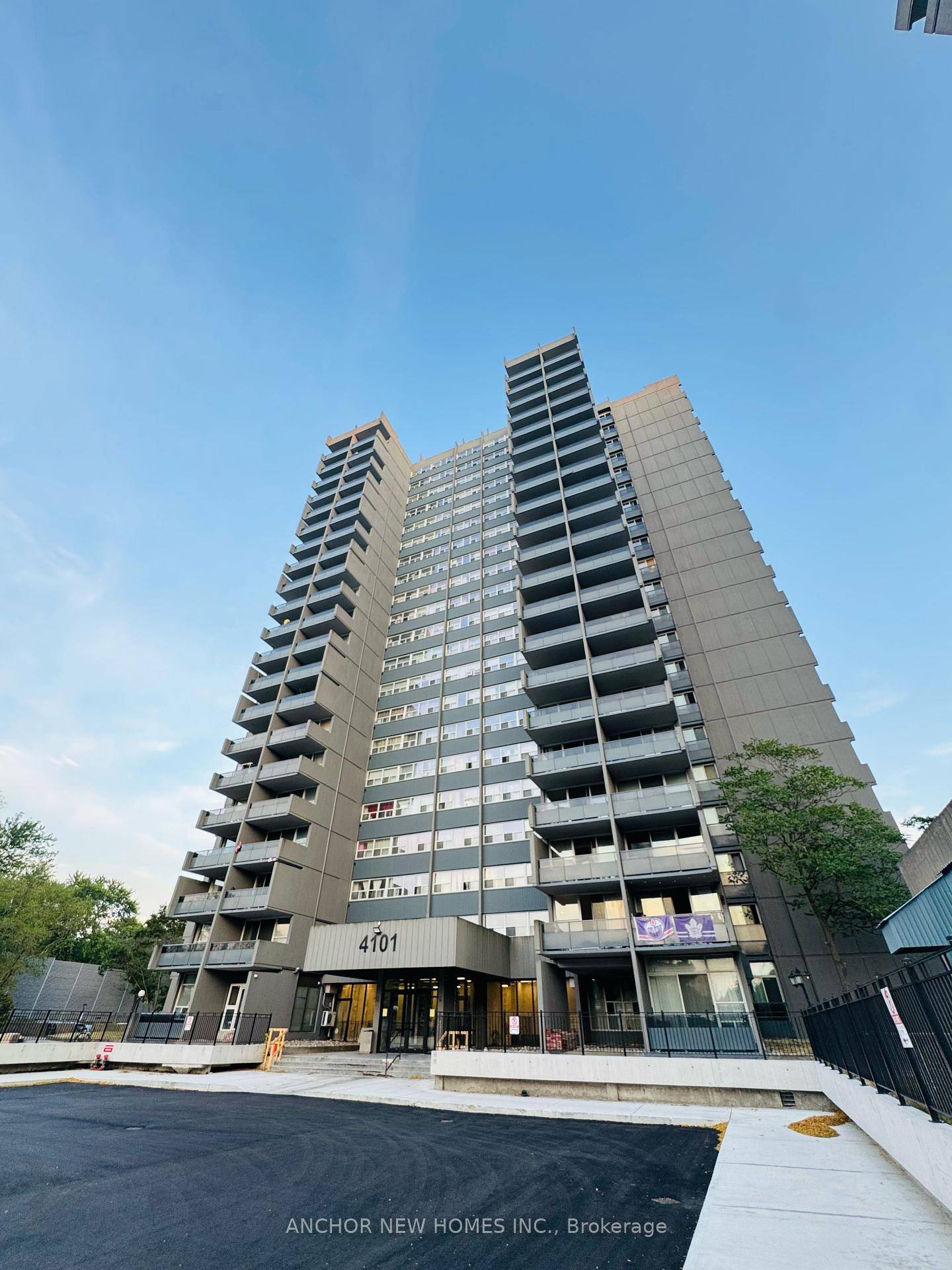PRICE TO SELL ! Perfect for families or investors looking for in a prime location.