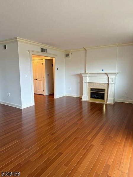 Downtown Summit Location !