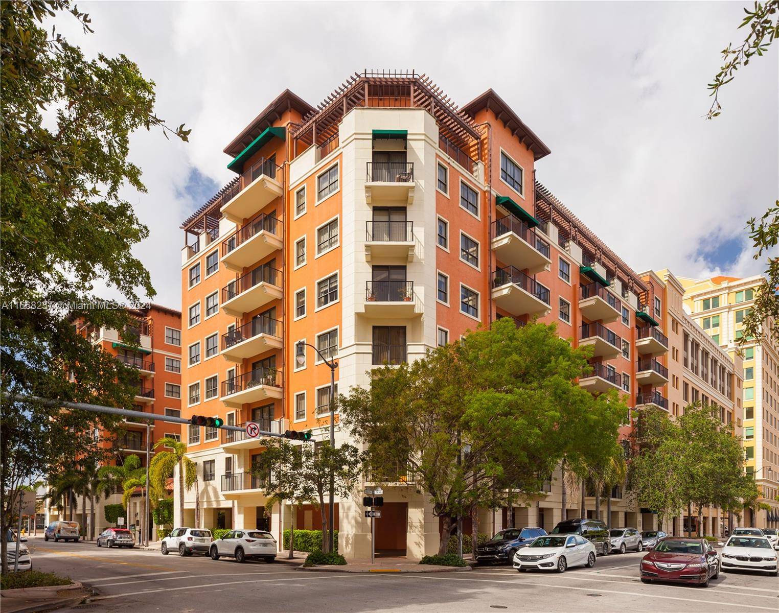 Totally pristine and immaculate unit in one of Coral Gables' favorite boutique buildings 100 Andalusia is now available.