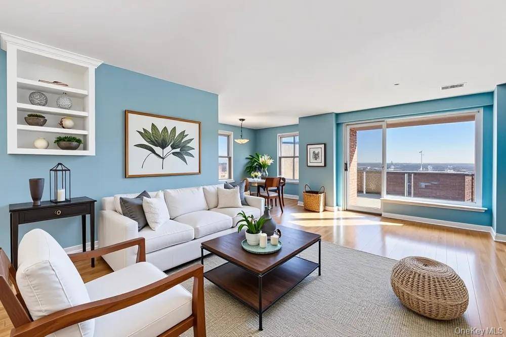 Welcome to this spacious and inviting 2 bedroom JR4 coop, perched high in the sky on the 31st floor of one of Forest Hills most iconic luxury buildings.