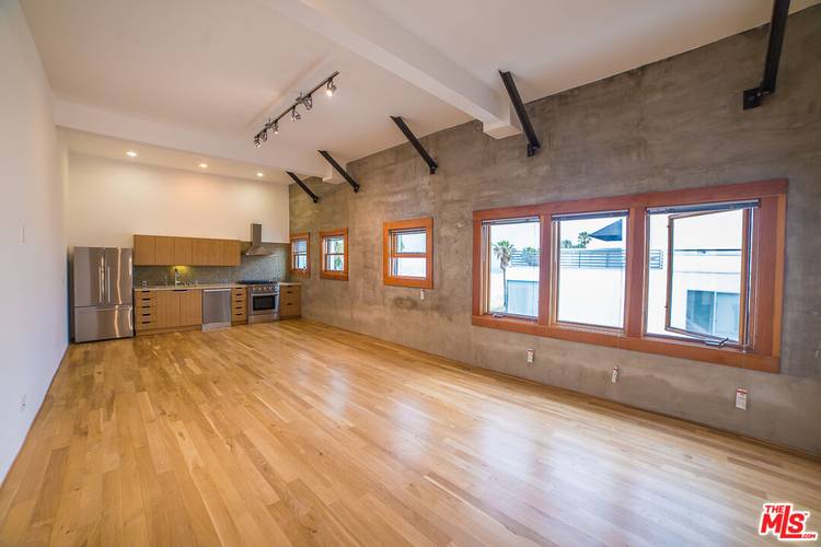 8   Brooks Ave 1BR Marina Del Rey La