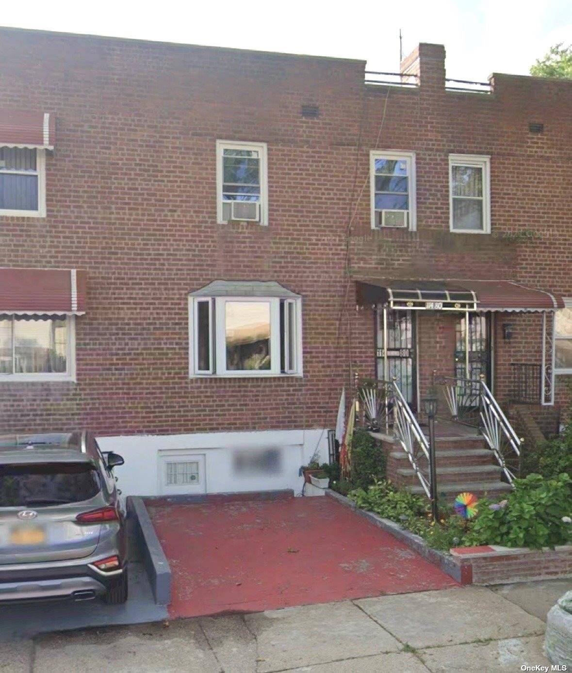 One Family Home In Great Location, Home Has A Lot Of Potential, Close To Transportation And Shopping.